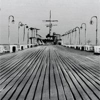 Pier – Standard Bow Wallpaper
