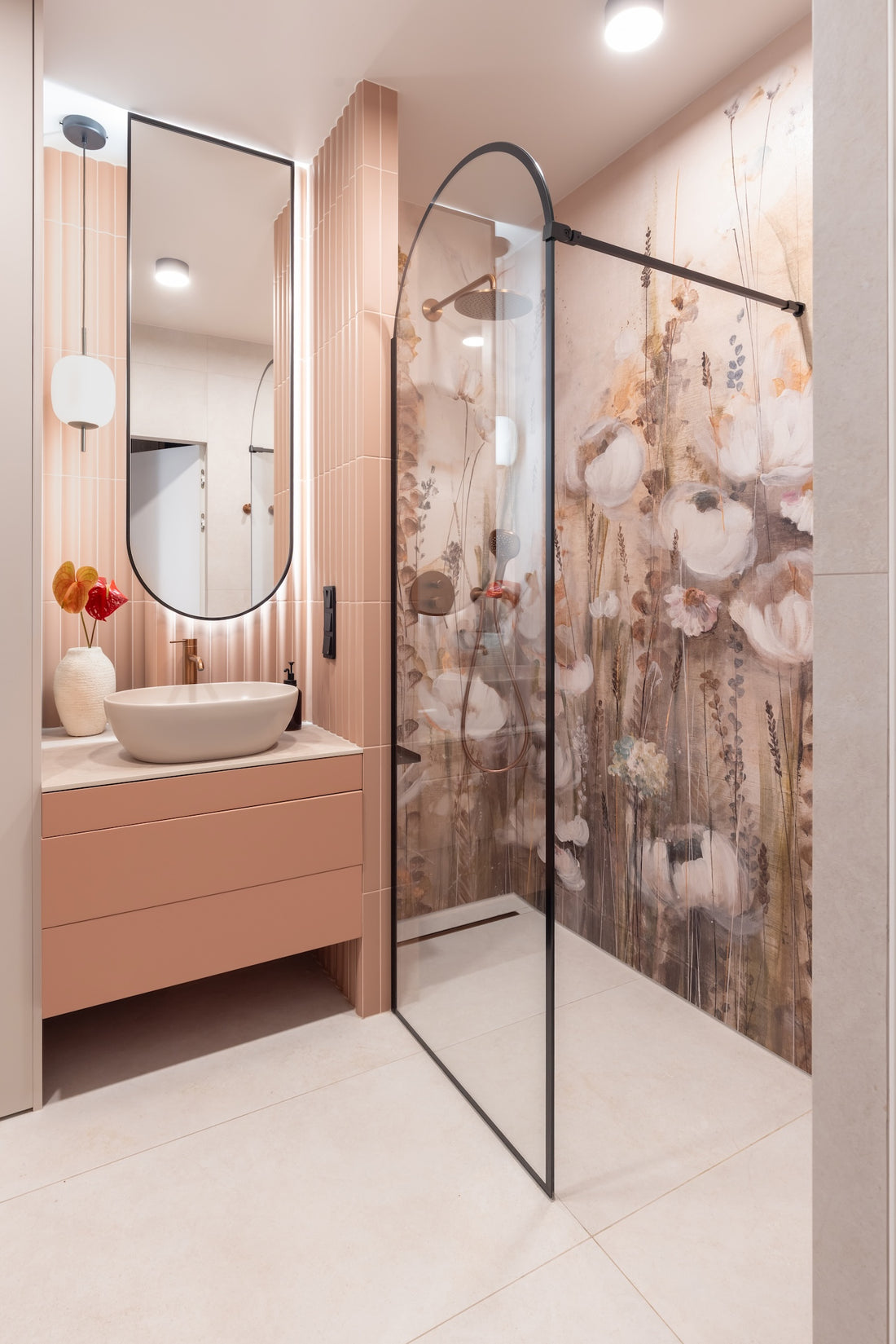 Lilium – Custom-made wallpaper
