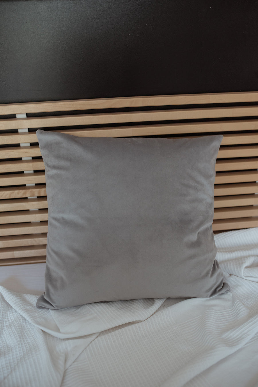Poduszka  Portafortuna B&W - welur - wkład IKEA 50x50 cm