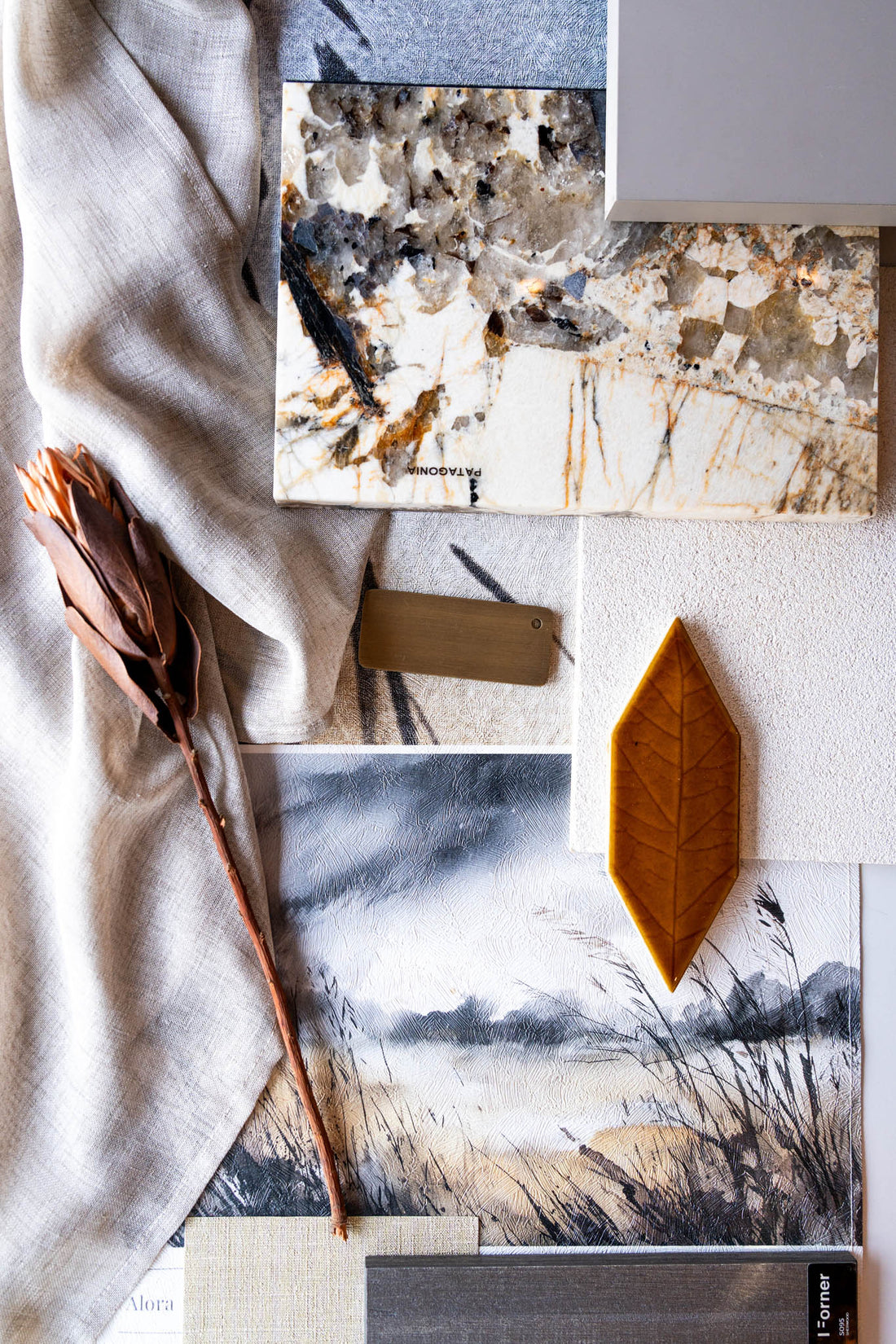 Alora – Wallpaper in rolls