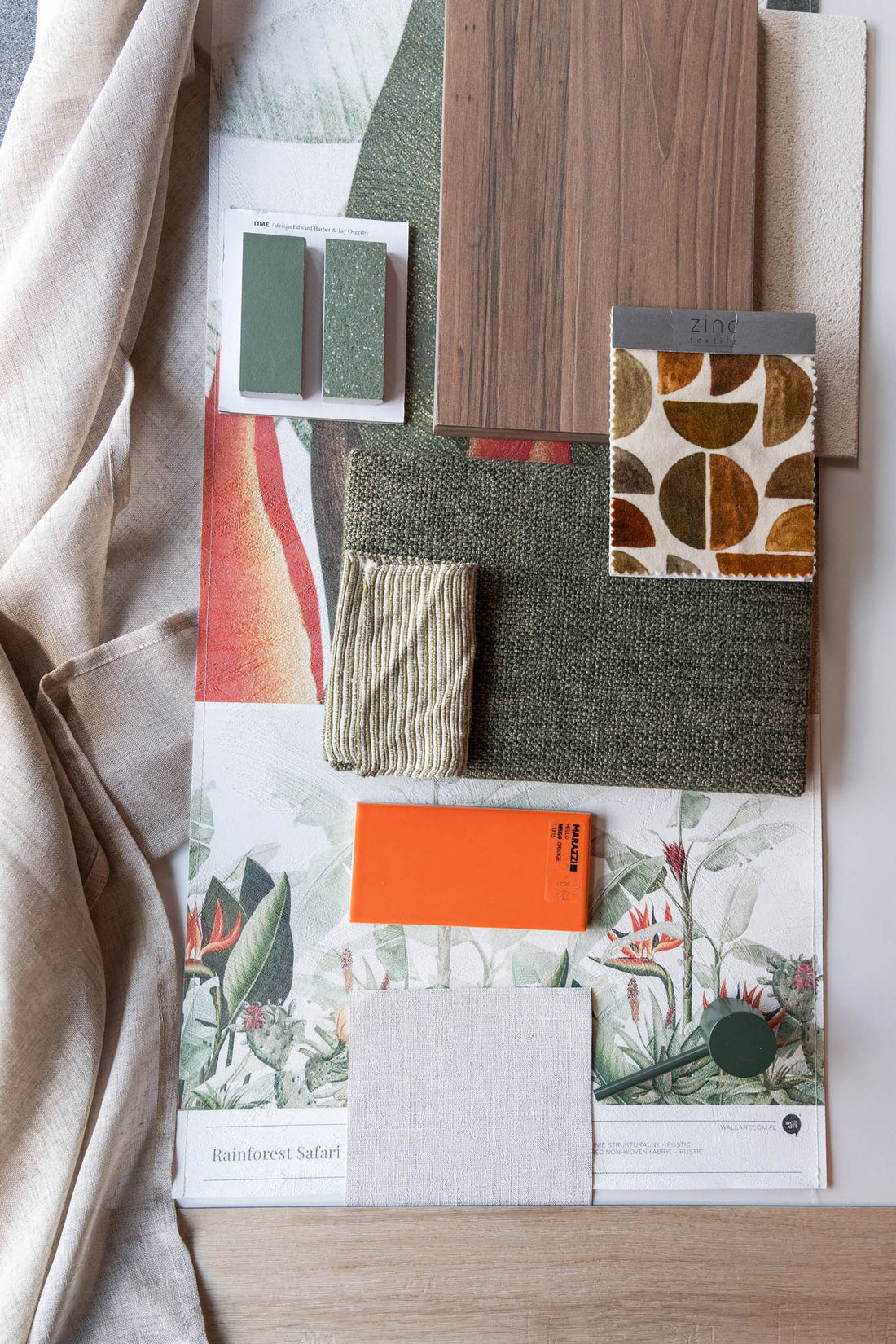 Rainforest Safari – Made-to-measure Wallpaper