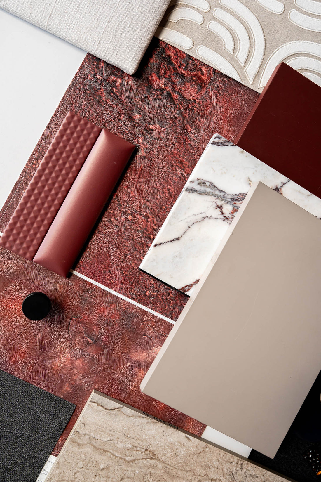 Inferno – Wallpaper on a roll