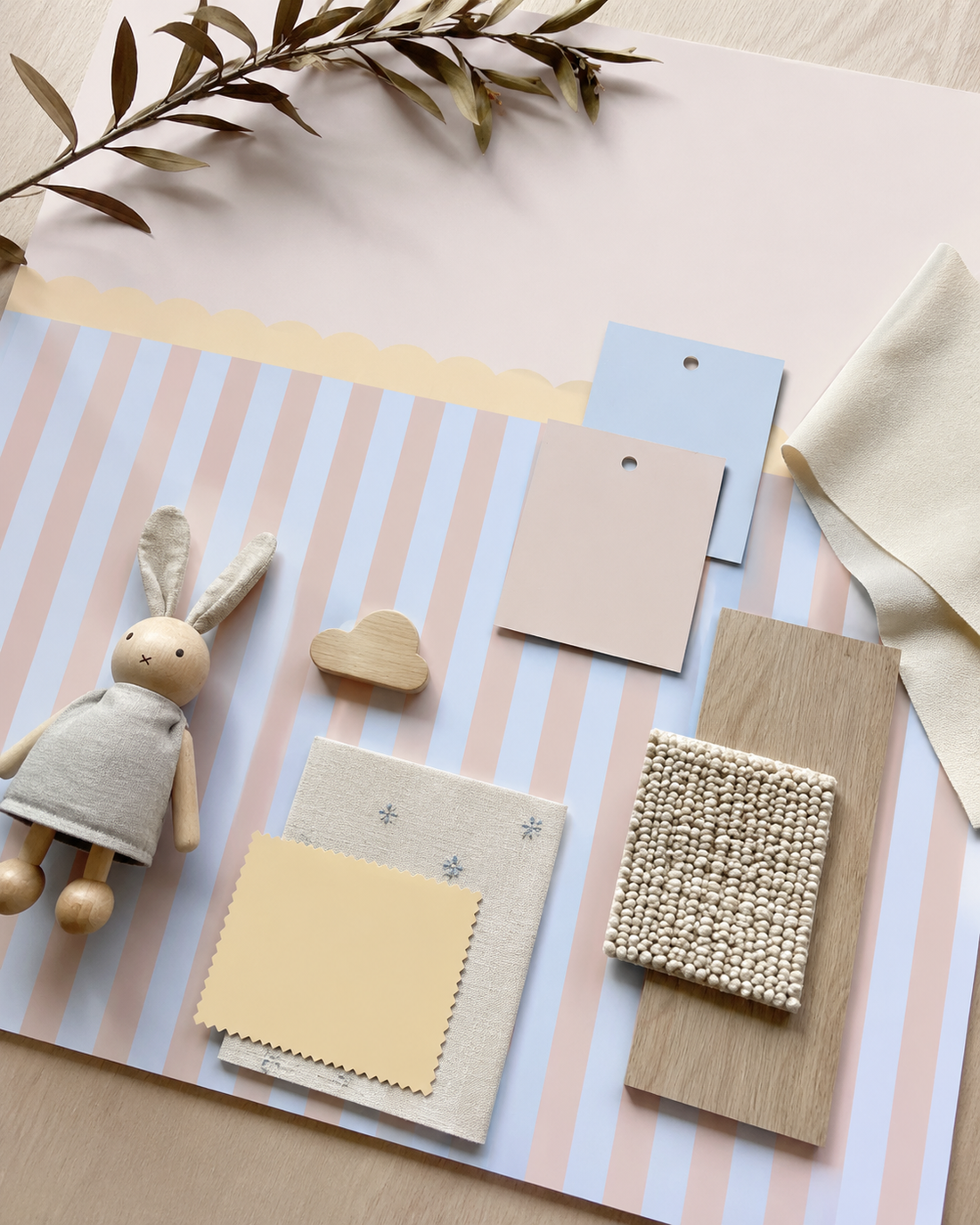 Stripe Powder – Custom-sized wallpaper